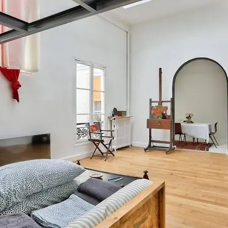 On Rue Pierre Fontaine Apartment Paris